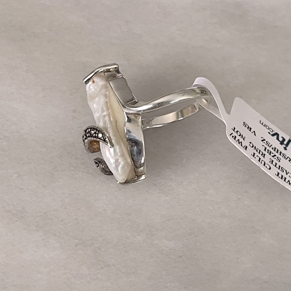 Sterling Silver Pearl & Marcasite Statement Ring - Picture 5 of 9